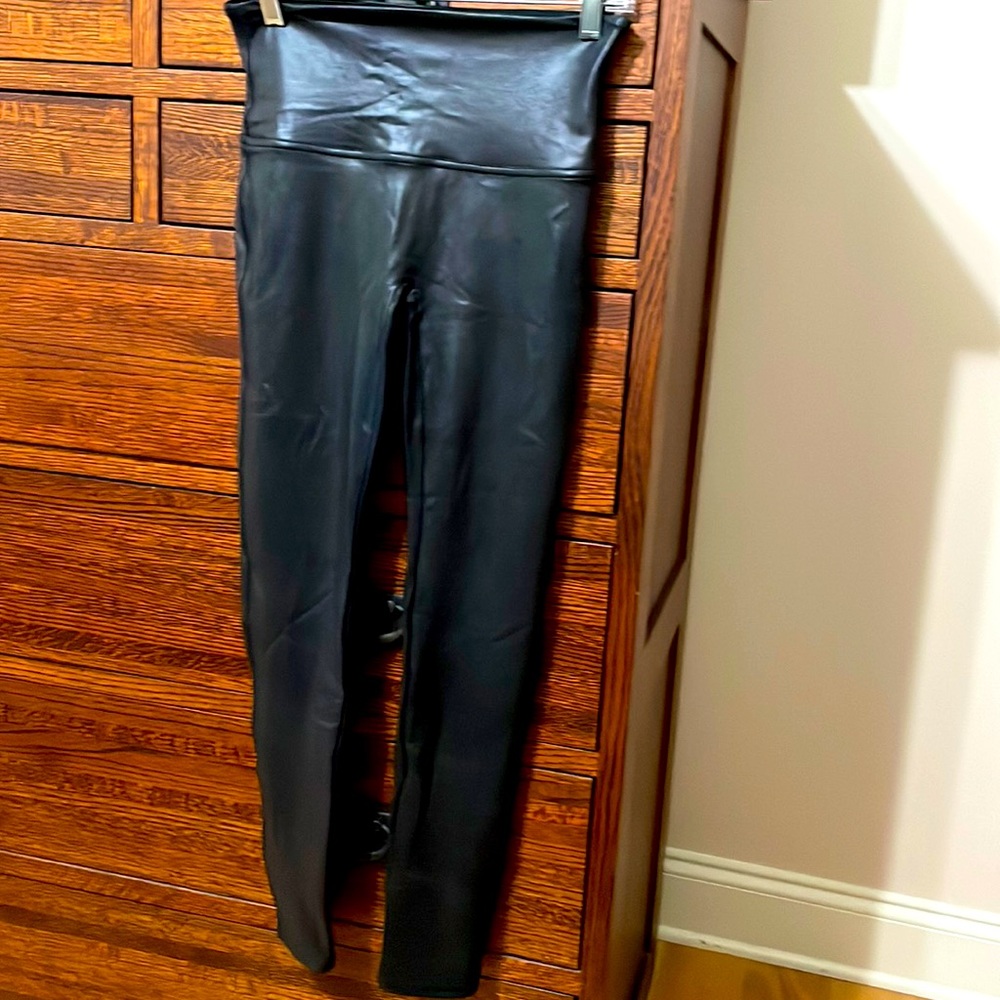 Spanx Faux Leather Leggings - L